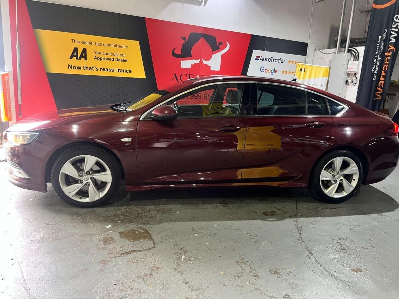 VAUXHALL INSIGNIA