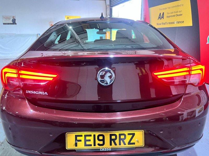 VAUXHALL INSIGNIA