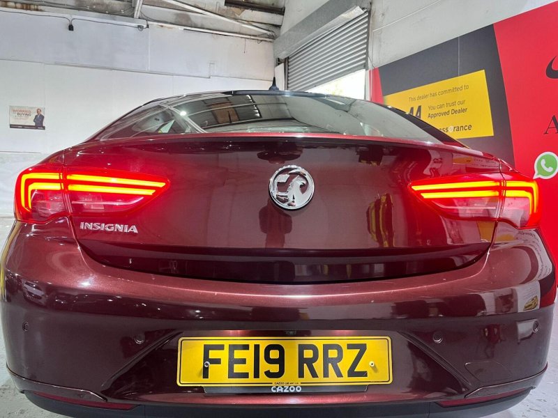 VAUXHALL INSIGNIA