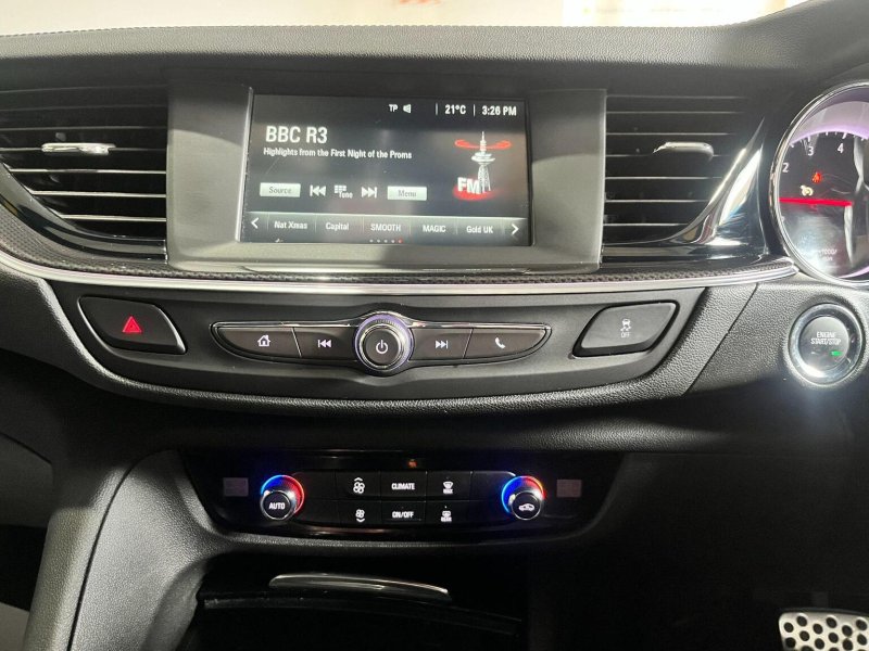 VAUXHALL INSIGNIA