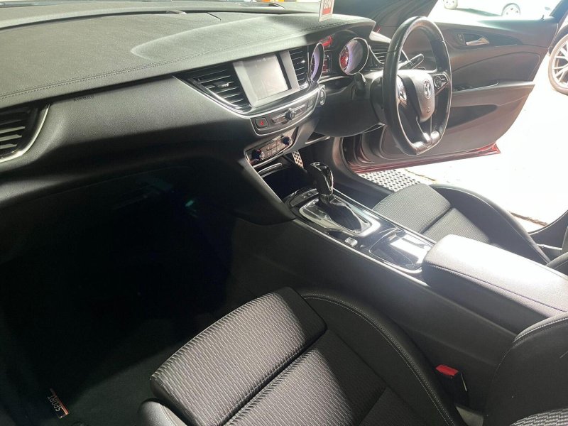 VAUXHALL INSIGNIA