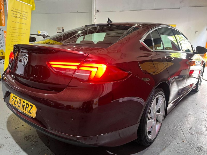 VAUXHALL INSIGNIA