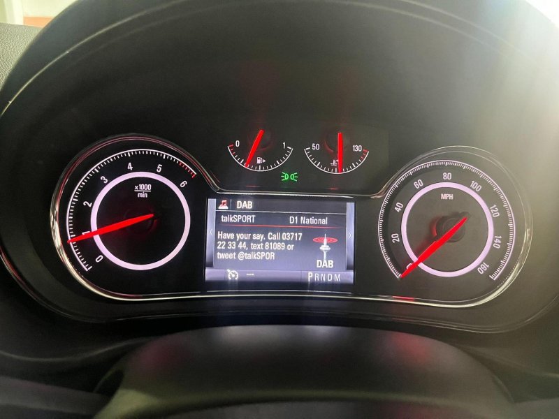 VAUXHALL INSIGNIA