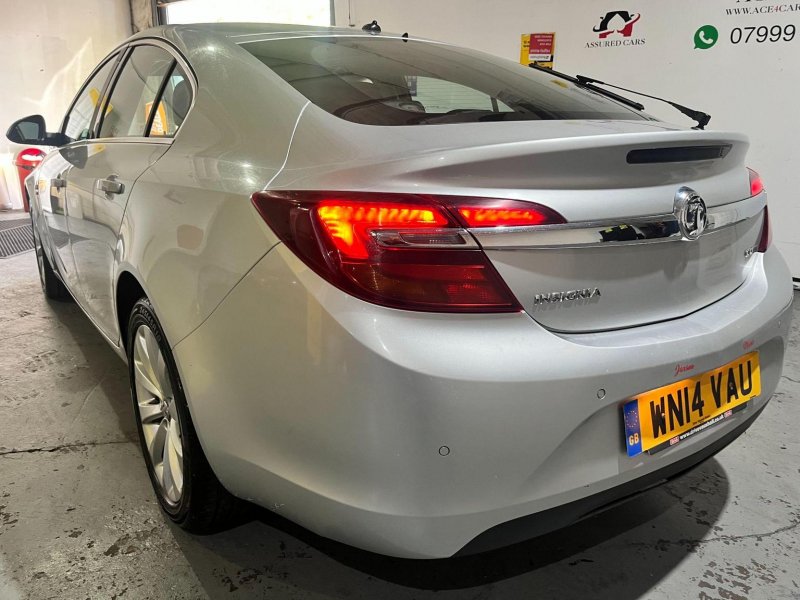 VAUXHALL INSIGNIA