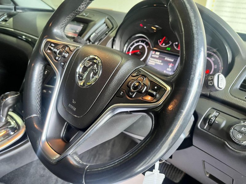 VAUXHALL INSIGNIA