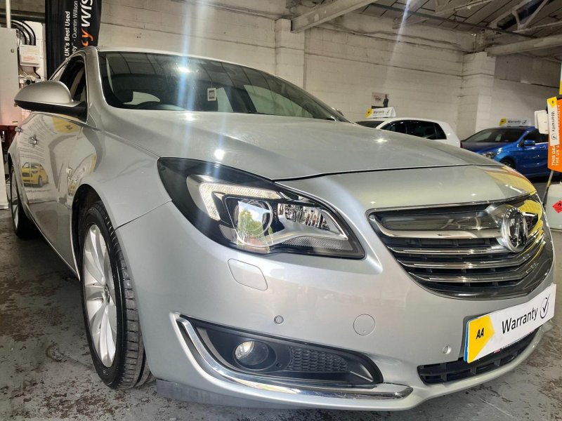 VAUXHALL INSIGNIA